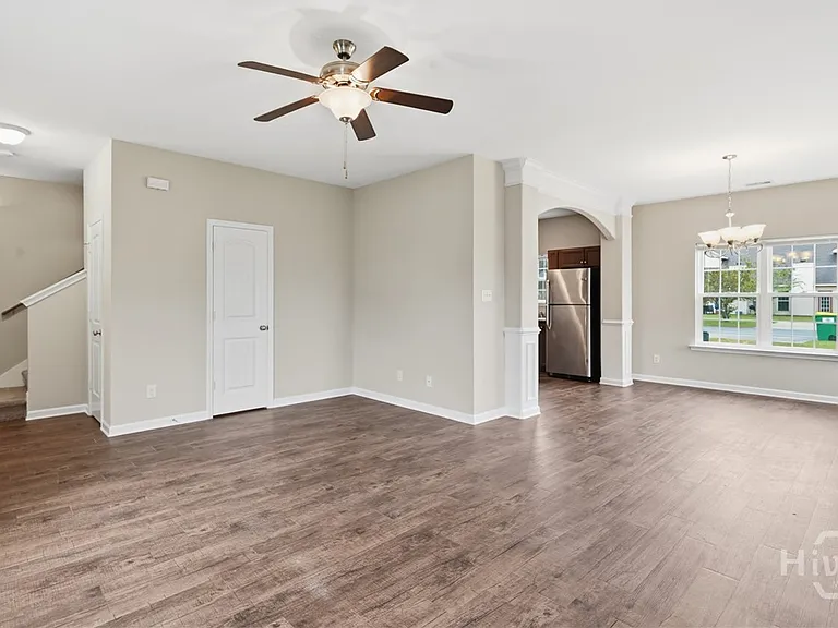 409 Olde Ivey Sq — Photo 4