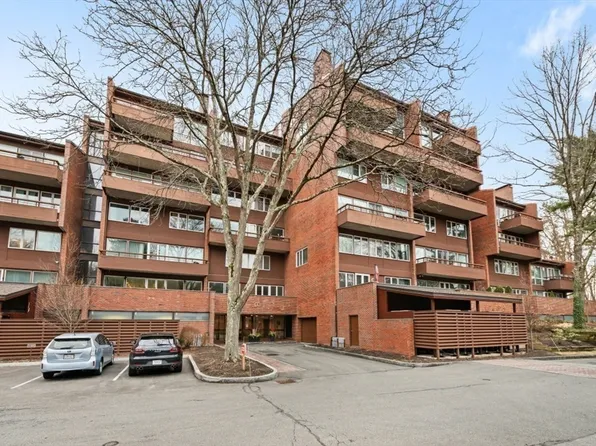 241 Perkins St Unit C407, Boston, MA 02130