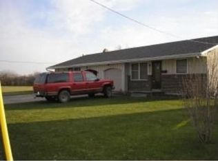 806 E Allouez Ave, Green Bay, WI 54301