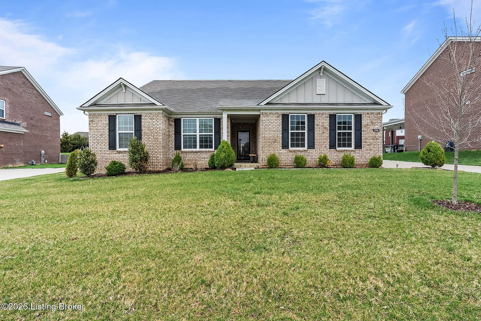 1008 Buckthorn Trce photo 1