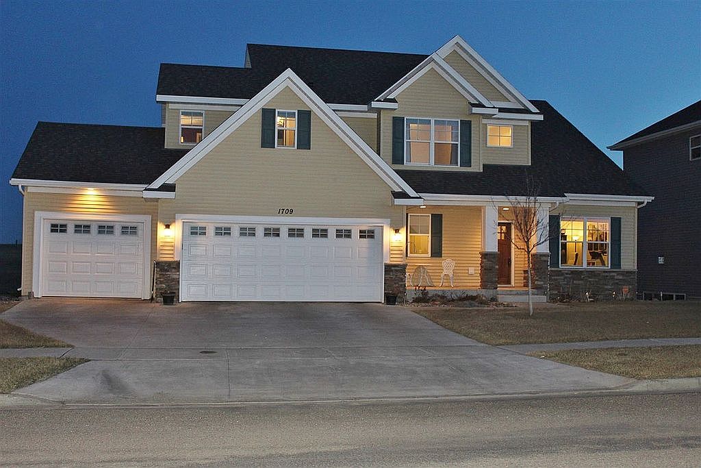 1709 26th Ave NW, Minot, ND 58703 Zillow