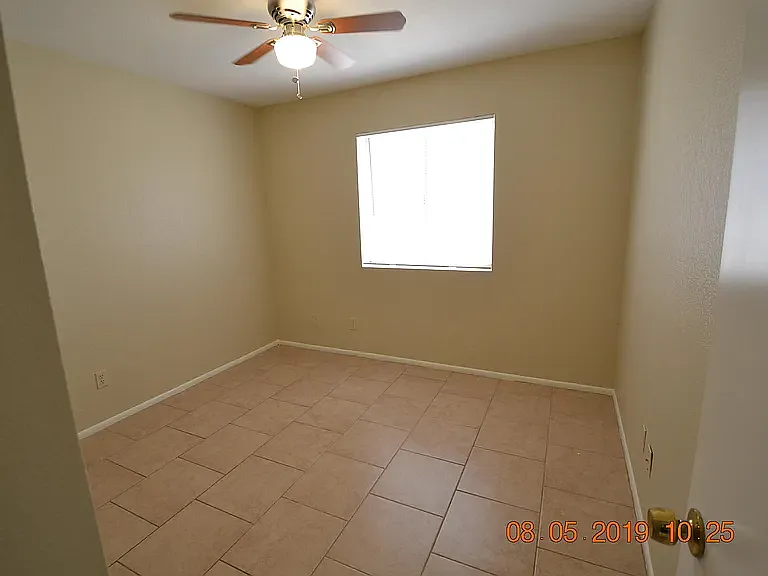 1431 W Behrend Dr — Photo 10