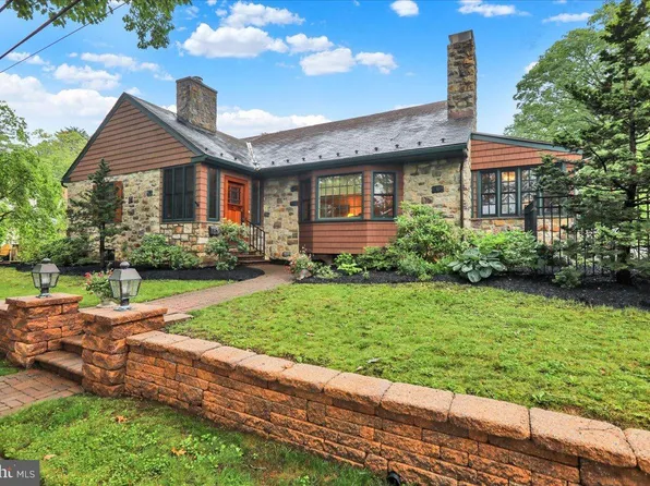 615 Wyoming Ave, Wyomissing, PA 19610