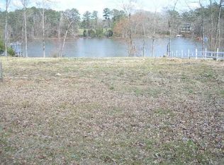 1107 Leisure Point Rd, Newberry, SC 29127