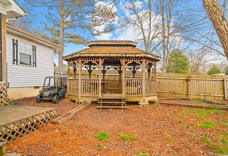 1st image of 128 Biggers Dr