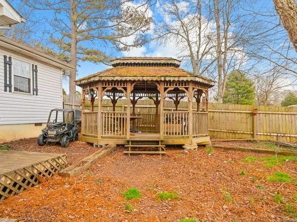 128 Biggers Dr, La Fayette, GA 30728