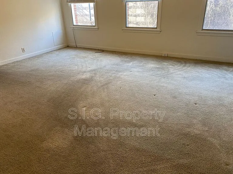 461 W Colorado St #9 — Photo 7