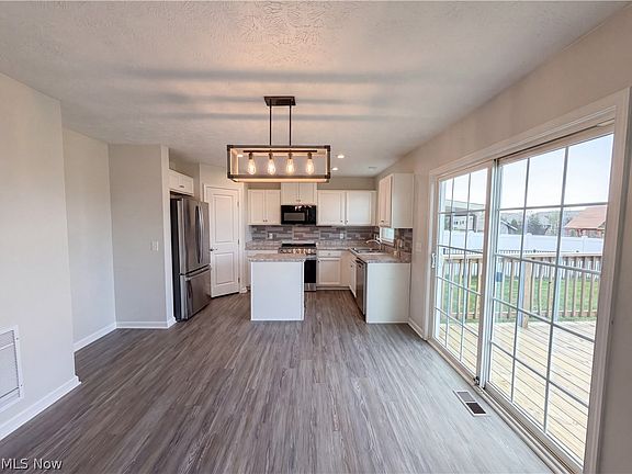 2nd image of 9200 Nash Ln
