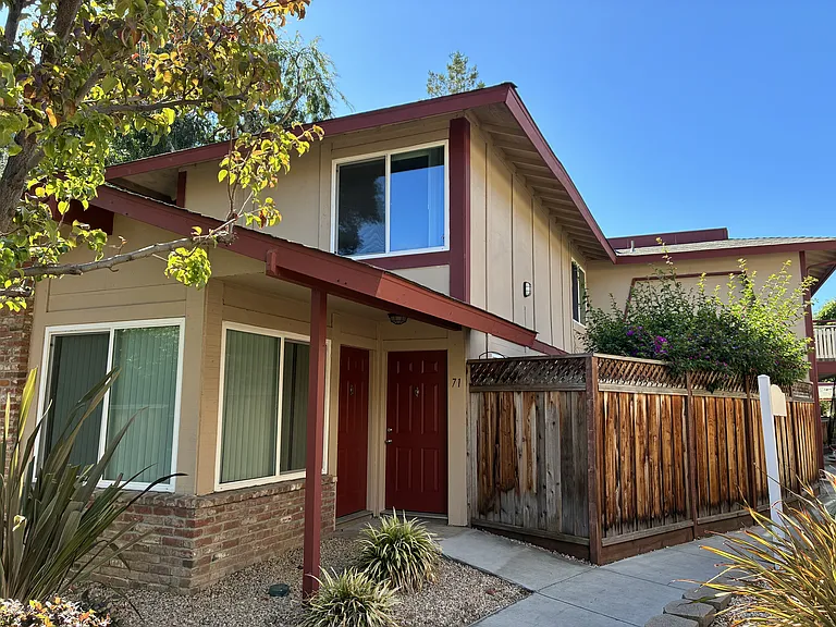1571 W El Camino #71 — Photo 4