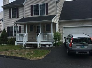 6 Ridge View Ter, New Hartford, CT 06057