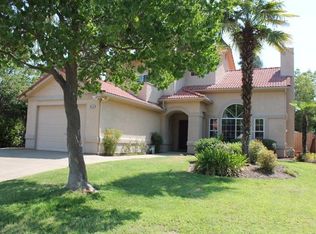 9520 N Sharon Ave, Fresno, CA