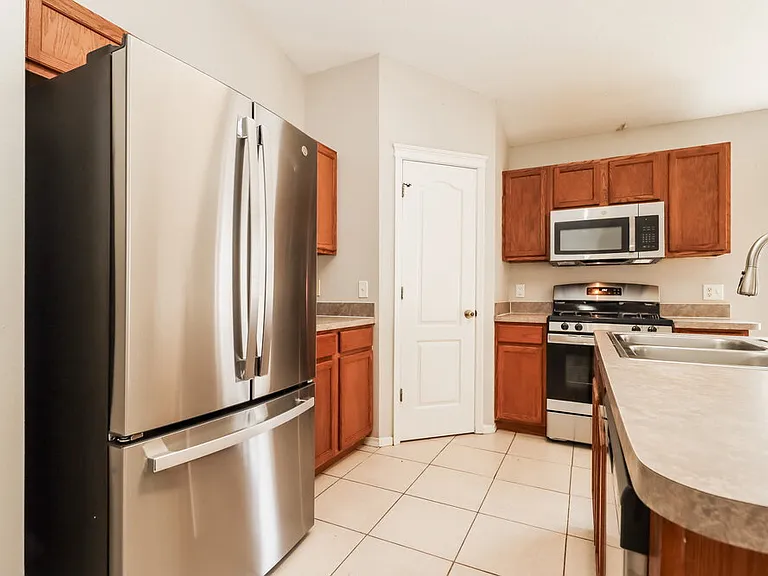 7612 Clovelly Park Pl — Photo 7