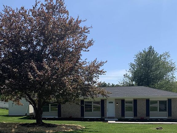 2nd image of 245 Tanglewood Dr