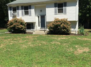 66 Bates Ave, North Kingstown, RI 02852
