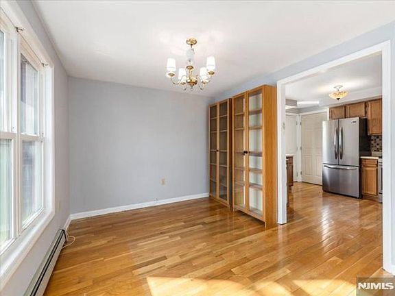 4th image of 418 Union Ave