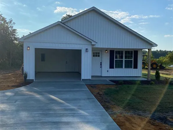2251 S 5th St, Hartsville, SC 29550