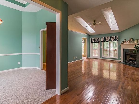 5th image of 5972 Williamsport Dr