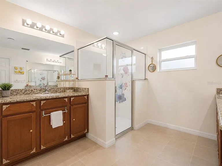 18 Bishop Ln — Photo 18