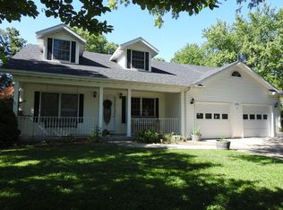 202 W Market St, New Franklin, MO 65274
