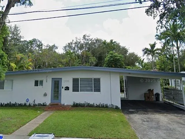 2130 NE 191st Dr — Photo 1
