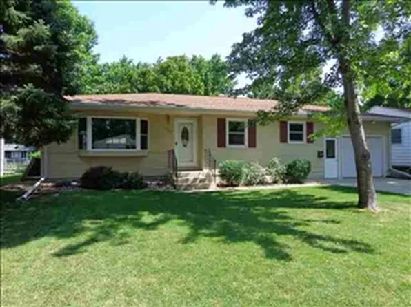 600 Donita Ave, Marshall, MN 56258