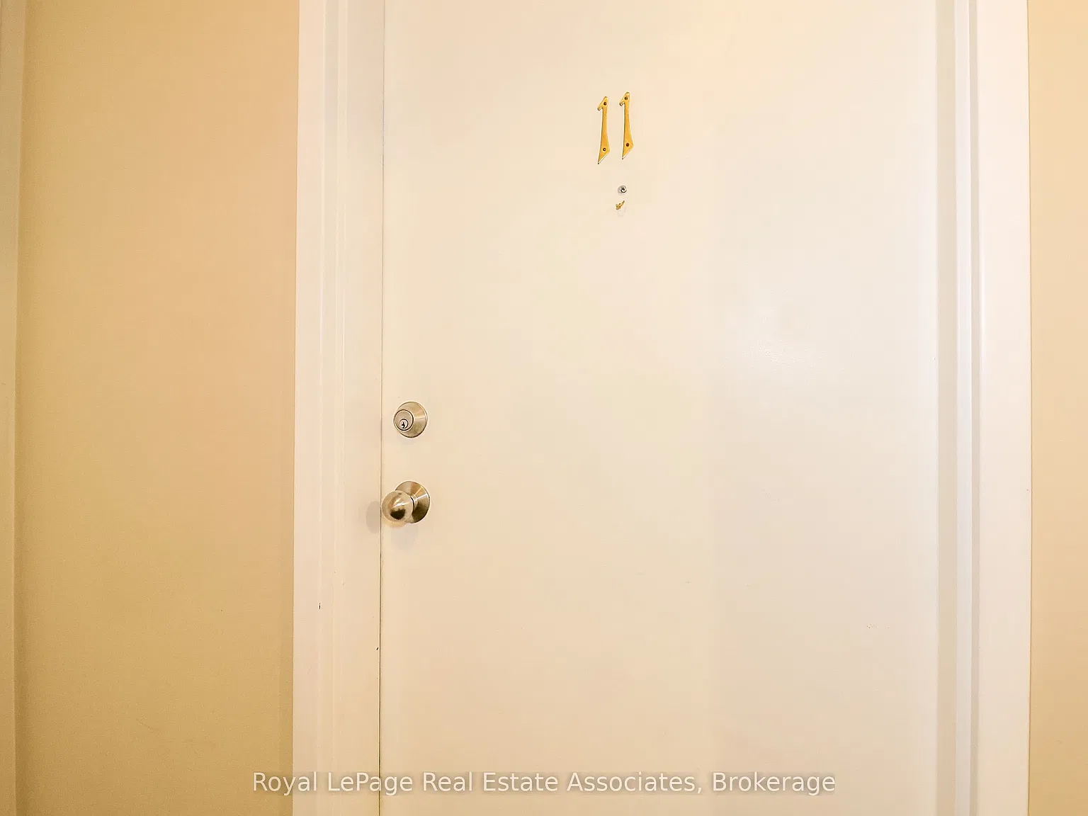 2 bed, $2,000 — Photo 2