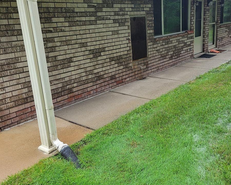 1st image of 16034 Holz Dr Unit 24