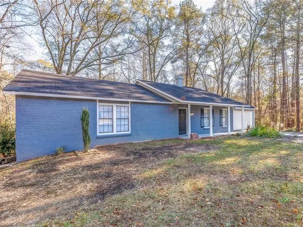 3423 Bramblevine Cir, Lithonia, GA 30038