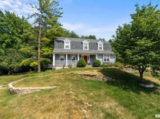 4880 Rambling Ct, Bettendorf, IA 52722