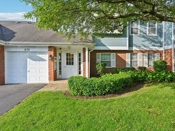 879 Nelli Ct APT 201, Naperville, IL 60563