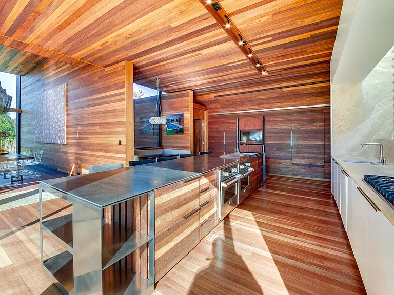 385 Jobs Ln — Photo 12