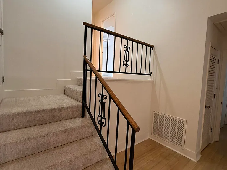 118 W Grn #118 — Photo 9