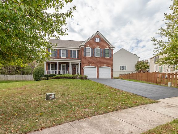 3rd image of 10828 Mayfield Trace Pl