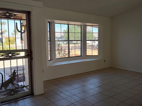 3rd image of 8215 W COLUMBINE Drive
