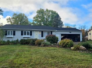 726 Grant Cir, Linden, MI 48451