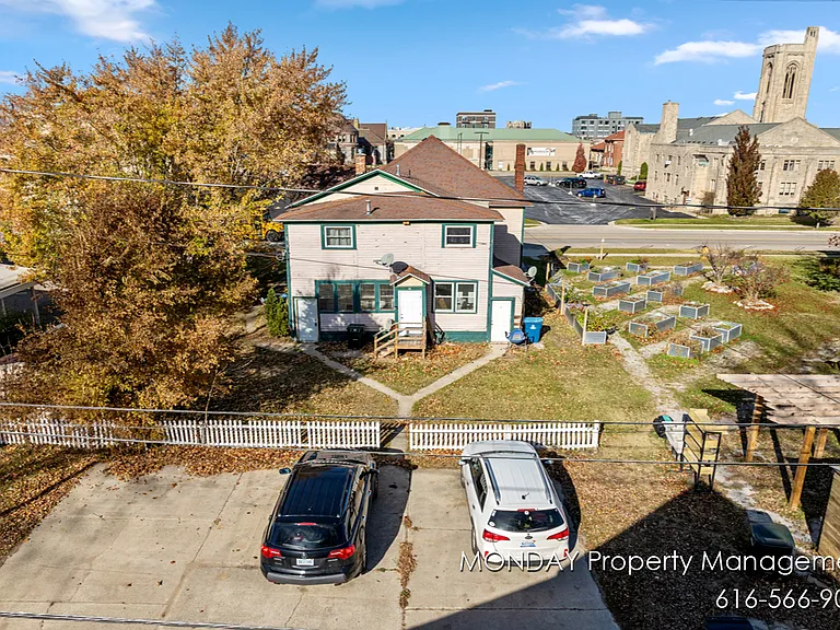 263 W Muskegon Ave #1 — Photo 25