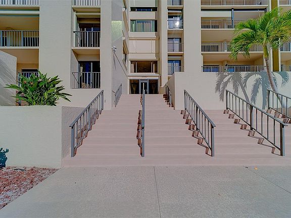 4th image of 1480 GULF BOULEVARD #201