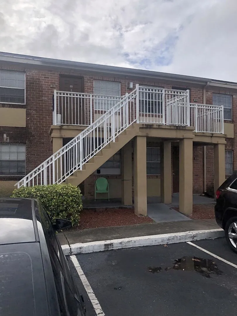 Spacious Studio in Maitland! — Photo 1