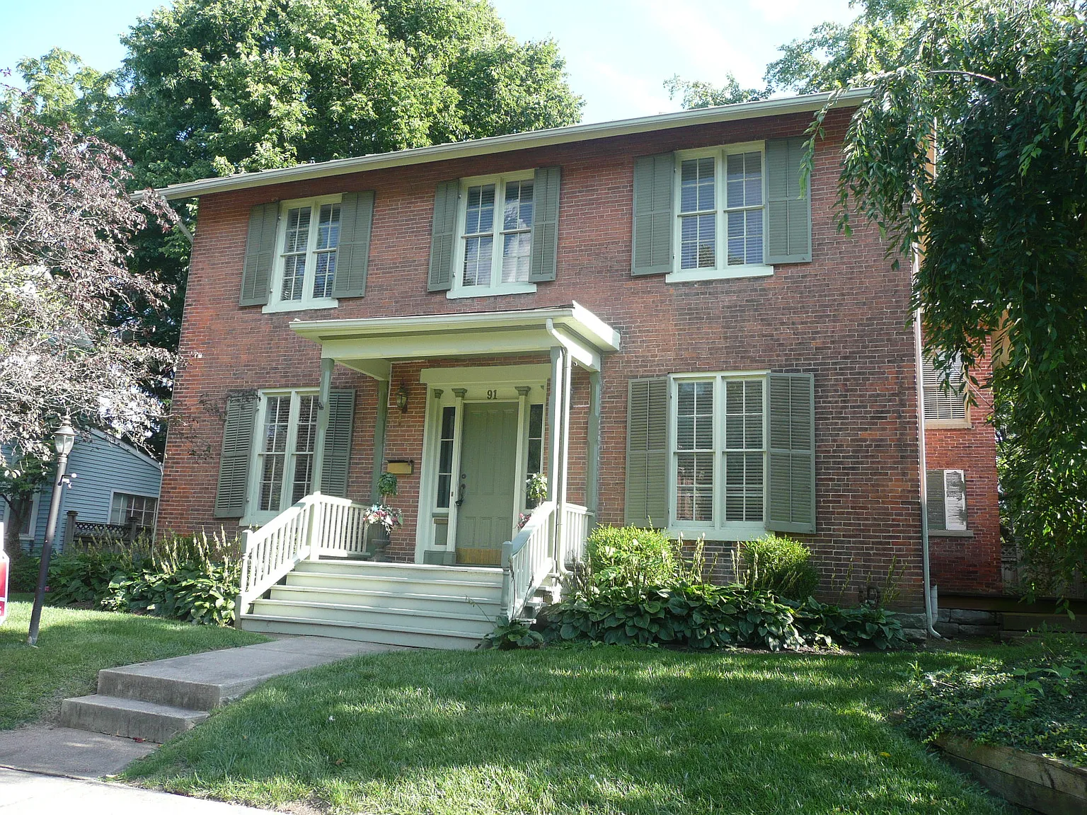 91 W Winter St photo 1