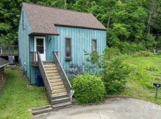 1 A Spring St, Athens, OH 45701