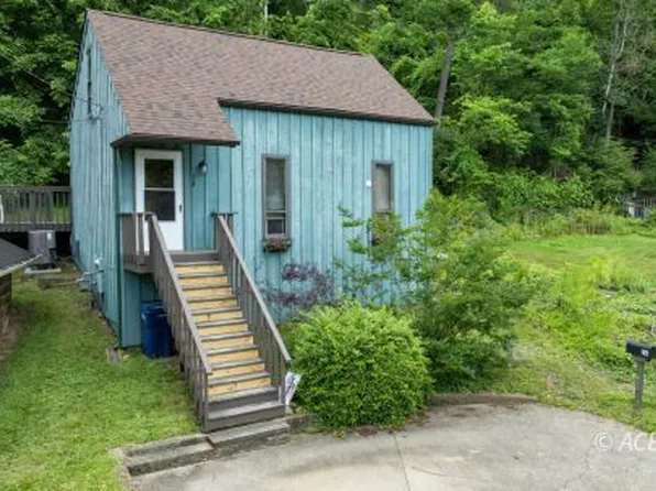 1 A Spring St, Athens, OH 45701