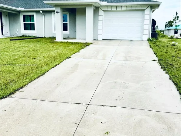 1110 Augusta St E #1110, Lehigh Acres, FL 33974