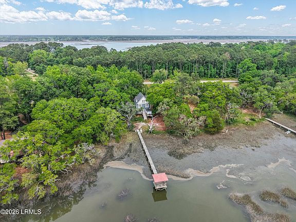 3rd image of 126 Stuart Point Rd