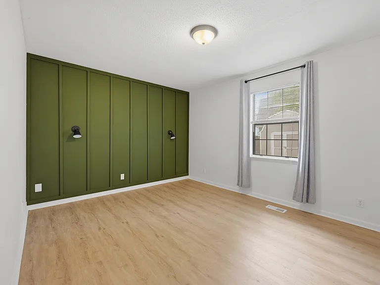 817 Wyldewood Rd — Photo 14