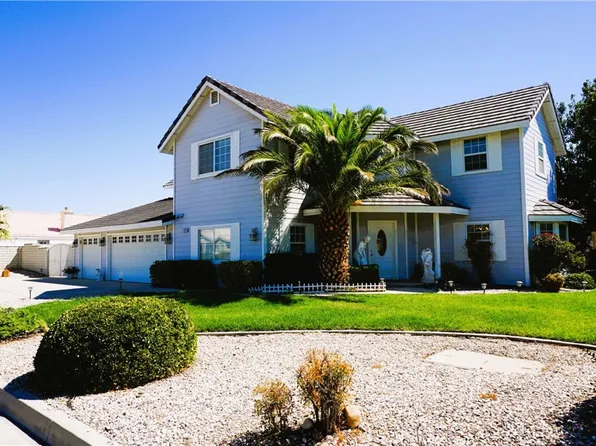 18245 Mainsail Ln, Victorville, CA 92395