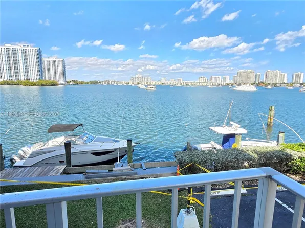 16546 NE 26th Ave APT 2B, North Miami Beach, FL 33160