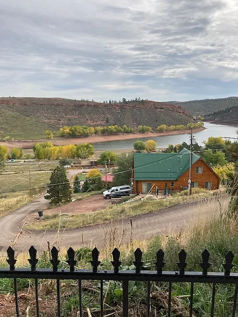 3 bed, 1100 sqft, $2,100 — Photo 3