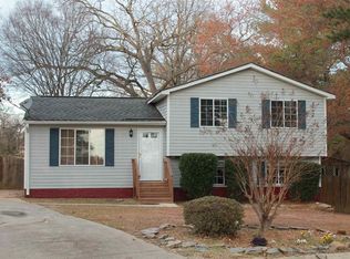 17 Lyne Cove Ct, Irmo, SC 29063