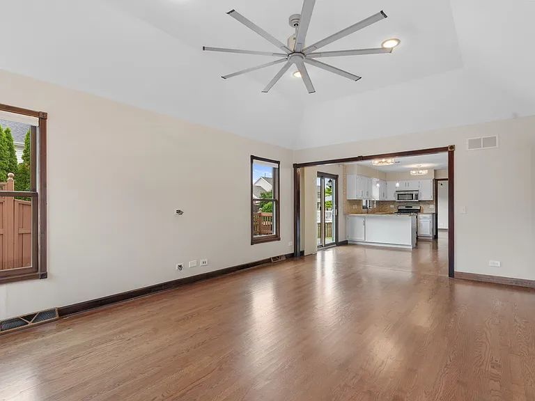 1715 Chestnut Hill Rd — Photo 8