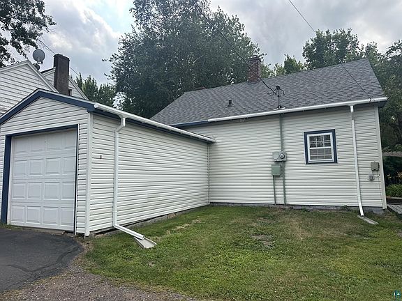 5th image of 208 Chestnut St